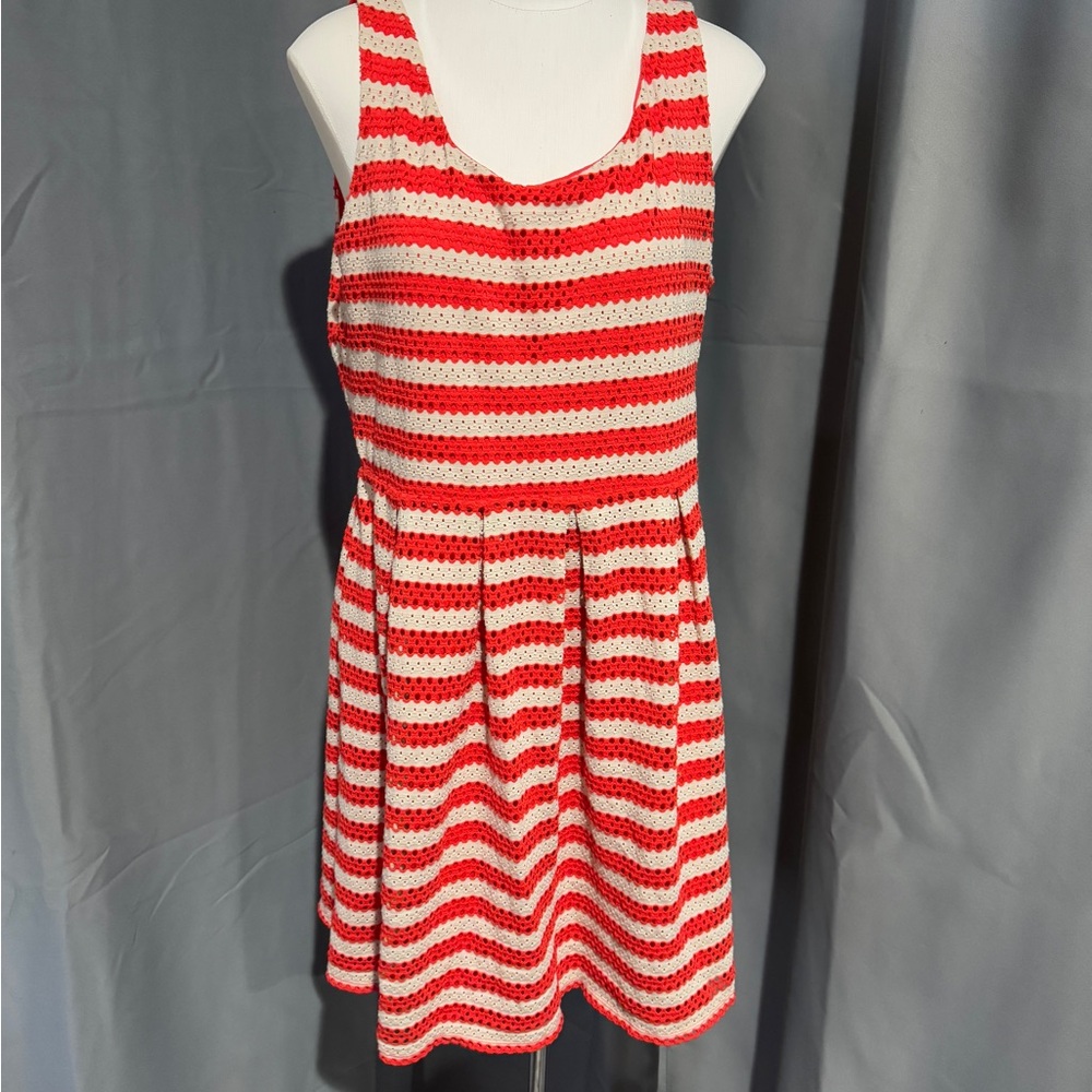 Elle ladies size 16 orange and cream in color dress NWOT
